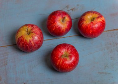Kırmızı elma