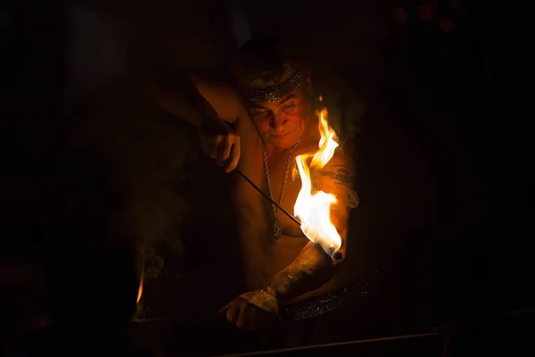 COMEDOR DE FUEGO —  Fotos de Stock