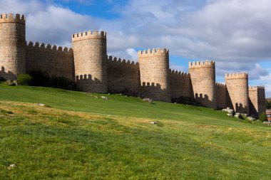 Avila çevreleyen duvar