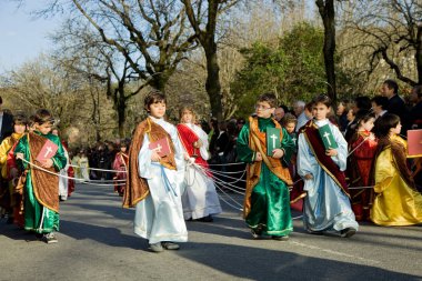 geçit töreni