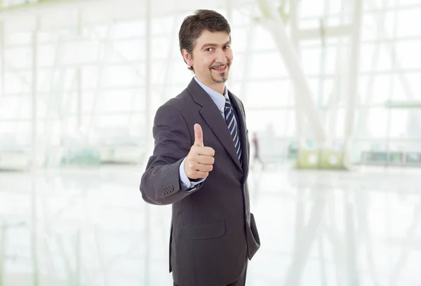 Empresário polegar para cima — Fotografia de Stock