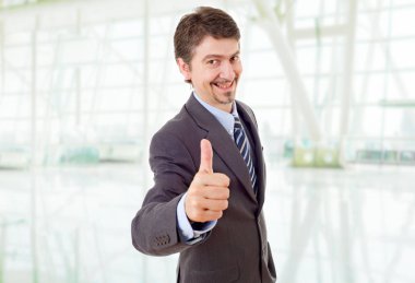 işadamı başparmak yukarı