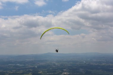 yamaç paraşütü