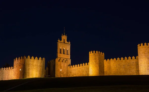 Avila at Night, Spanje — Stockfoto