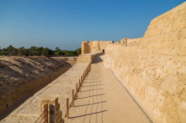 Manama 'daki eski Arad Kalesi, Muharraq, Bahreyn.
