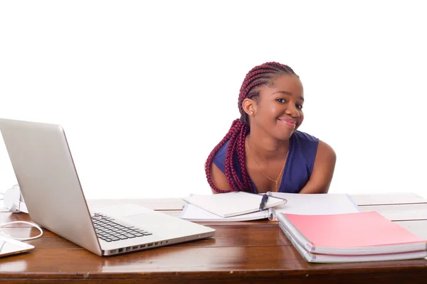 Feliz Hermosa Mujer Negocios Que Trabaja Con Ordenador Portátil Escritorio — Foto de Stock