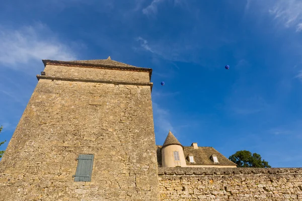 Dordogne Frankrike Varmluftsballonger Som Flyger Över Dordogne Slottet Jardins Marqueyssac — Stockfoto