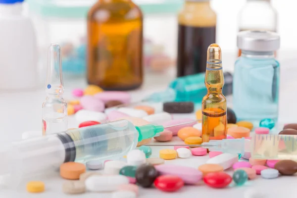 Píldoras Diferentes Tabletas Cápsulas Montón Mezcla Medicamentos Terapia —  Fotos de Stock