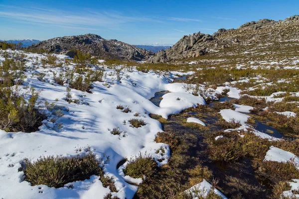 Vinterlandskap Med Snö Bergen Serra Xures Naturpark Galicien Spanien — Stockfoto