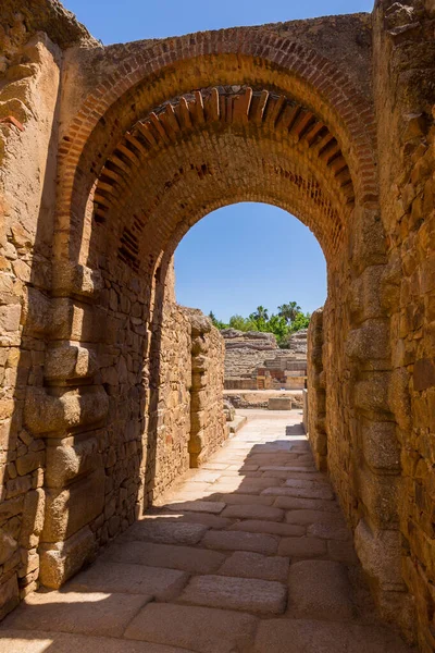 Porte Sortie Avec Des Arches Amphithéâtre Romain Sur Immense Site — Photo