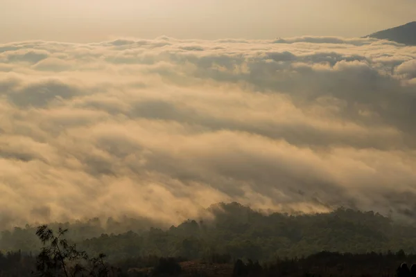 Scenic View Clouds Mist Sunrise Top Mount Batur Kintamani Volcano — Stock Photo, Image