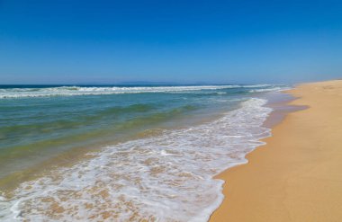 Portekiz 'de Comporta yakınlarında manzara ve güzel deniz manzarası