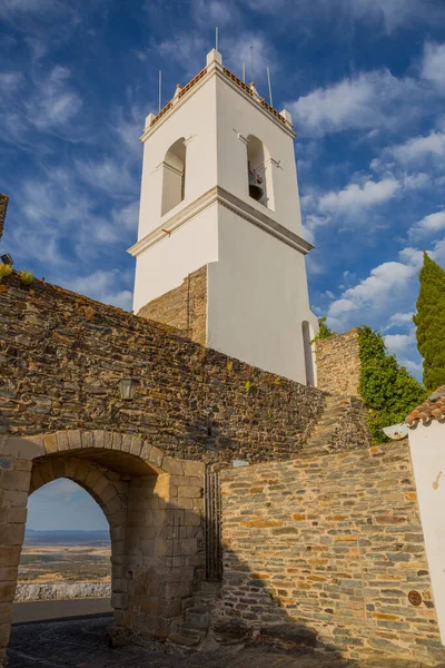 葡萄牙Monsaraz历史性村庄的城门景观 — 图库照片