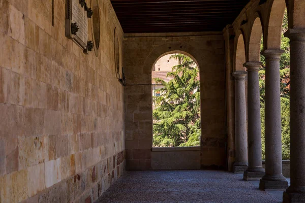 Salamanca Spanje Oude Historische Kloostergang Het Centrum Van Salamanca Platereske — Stockfoto