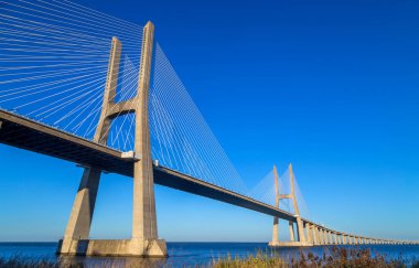 Lizbon, Portekiz 'deki Vasco da Gama Köprüsü