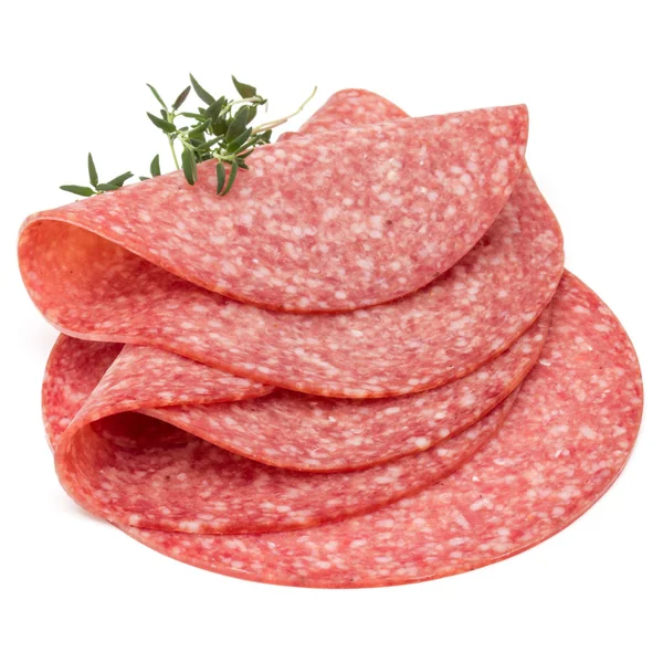 Salame affumicato fette di salsiccia isolato su sfondo bianco — Foto Stock