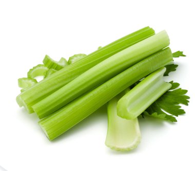 Beyaz arka plan kes şunu om kereviz sapı demet izole.