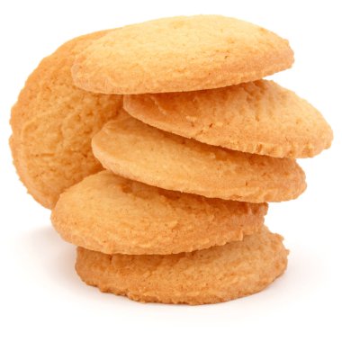 Beyaz arka plan üzerinde izole yığılmış kısa pasta kurabiye