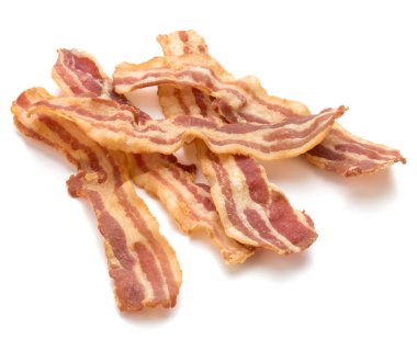 Beyaz arka plan üzerinde izole jambon pişmiş gevrek dilimleri