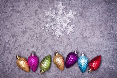 Noel tebrik kartı. Noel şenlikli arka plan. Yeni yıl işaret