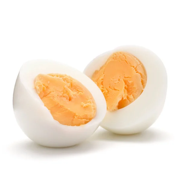 Kaynamış yumurta beyaz arka planda izole edilmiş. — Stok fotoğraf