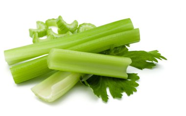 Beyaz arka plan kes şunu om kereviz sapı demet izole.