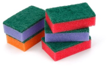 Beyaz arka plan kesme izole yığılmış süngerler