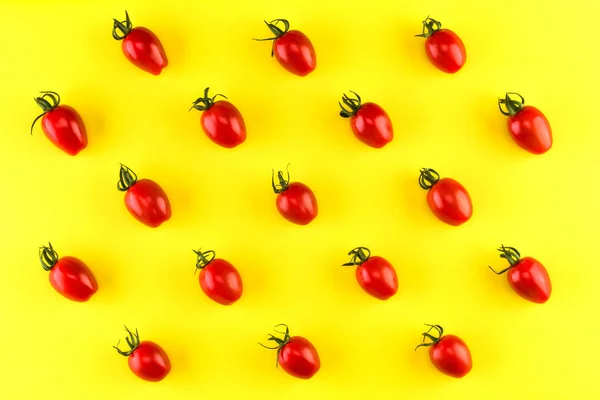 Food Pattern Cherry Tomato Isolated Yellow Background Flat Lay Top — Stock Photo, Image