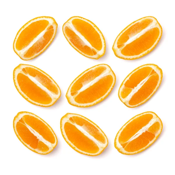 在白色背景查出的一套橙色果子片 — 图库照片