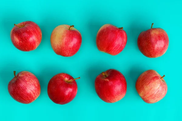 Modello Frutta Mela Rossa Sfondo Blu Posa Piatta Vista Dall — Foto Stock