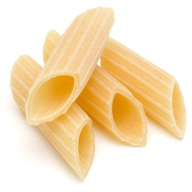 Beyaz arka plan üzerinde izole makarna çeşitleri. Pennoni. Penne rigat