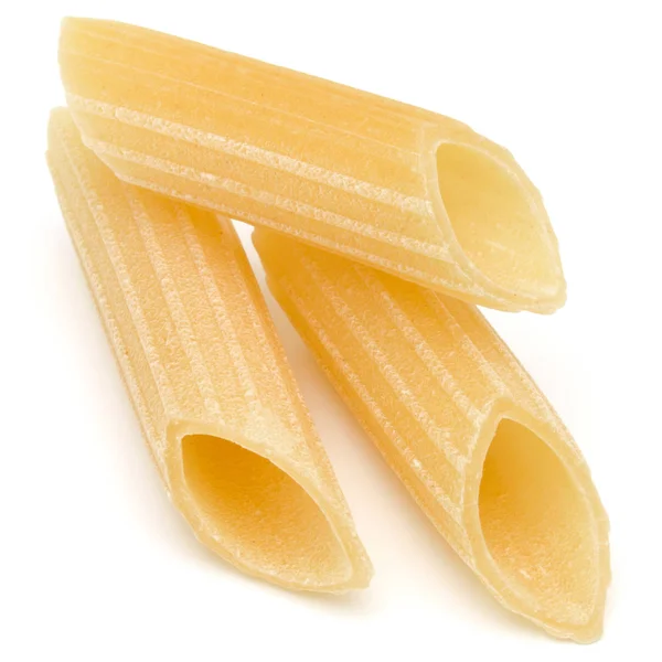 Italiaanse pasta geïsoleerd op een witte achtergrond. Pennoni. Penne rigat — Stockfoto