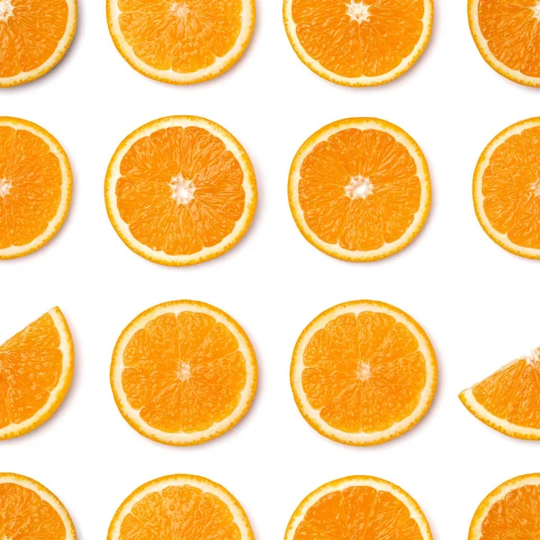 Varrat nélküli minták narancsszínű gyümölcsszeletekre. Izolált narancsszeletek — Stock Fotó