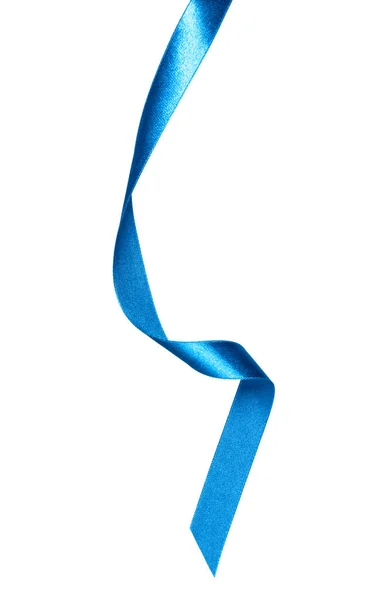 Fita de cetim brilhante na cor azul isolado no fundo branco cl — Fotografia de Stock