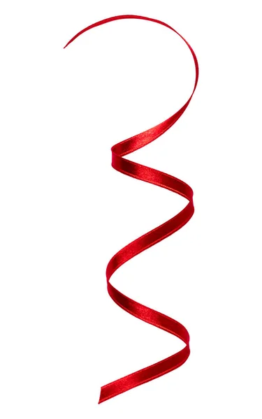 Glanzend satijn lint in rode kleur geïsoleerd op een witte achtergrond clo — Stockfoto