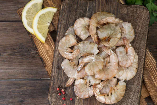 Raw Tiger Prawns Wooden Board Wooden Background Rustic Style — Stock Photo, Image