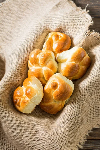 Brötchen Auf Holzboden Landhausgebäck Rustikaler Stil — Stockfoto