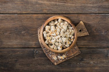 Bal ve susam kavrulmuş fıstık. Rustik tarzı