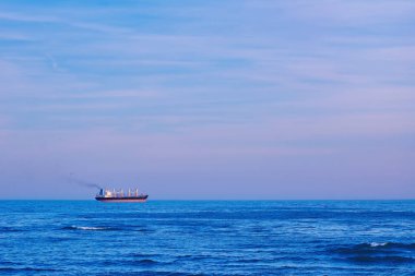 Karadeniz kargo gemisiyle