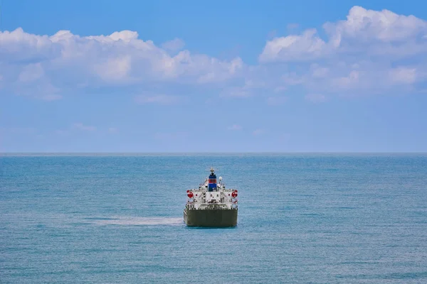 Suchym Statek Towarowy Idzie Open Ship — Zdjęcie stockowe