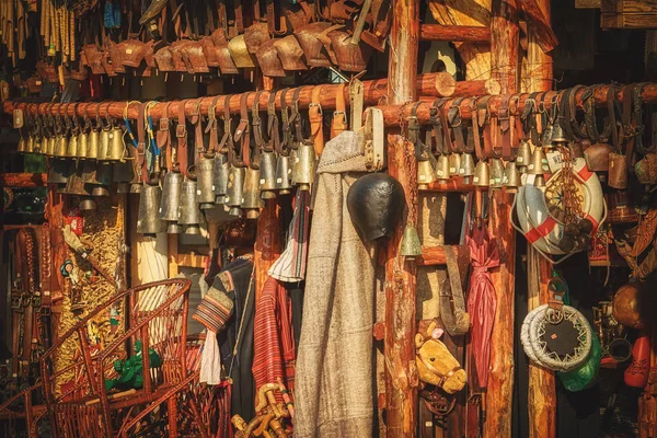 Подержанные Старые Вещи Магазине Junk Болгария — стоковое фото