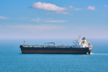 Karadeniz 'de petrol ve kimyasal tanker