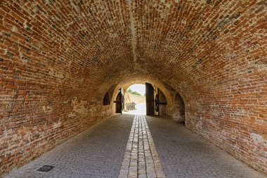 Alba Carolina Kalesindeki Geçit, Alba Iulia