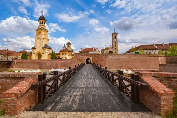 Trä Bro Till Alba Carolina Citadel — Stockfoto