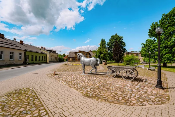 Jekabpils Lettonia Giugno 2020 Scultura Cavallo Con Carrozza Autore Gaits — Foto Stock