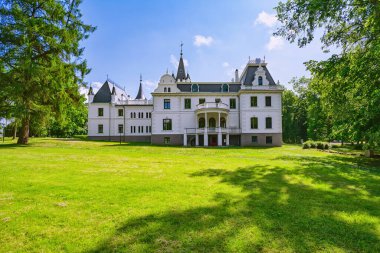 Letonya, Stameriena 'daki eski saray