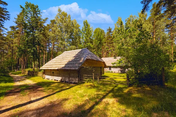 Παλαιό Σπίτι Στην Αγροτική Περιοχή Ρίγα Λετονία — Φωτογραφία Αρχείου