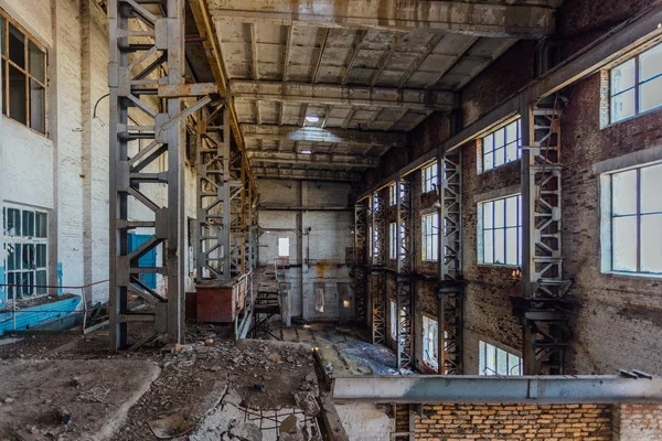Abandoned and ruined sugar factory in Lower Kislyay, Voronezh region — Stock Photo, Image