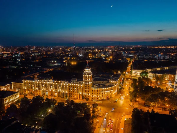 Noche de verano Voronezh. Torre de gestión del ferrocarril del sudeste —  Fotos de Stock