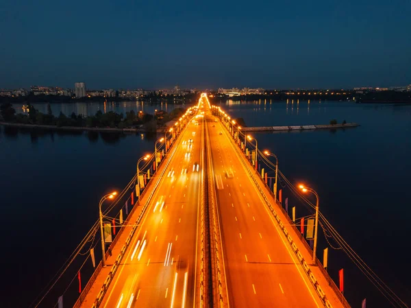 Večerní léto Voronezh, Chernavský most, letecký výhled — Stock fotografie